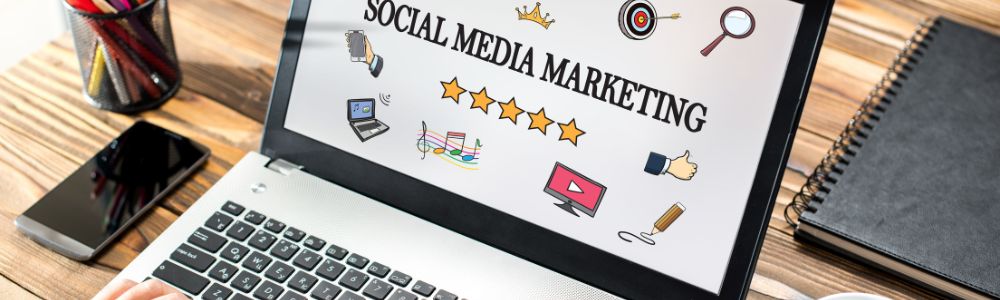 The challenges that small businesses face when advertising on social media. 2 EstiMarketing Social Media Advertising EstiMarketing